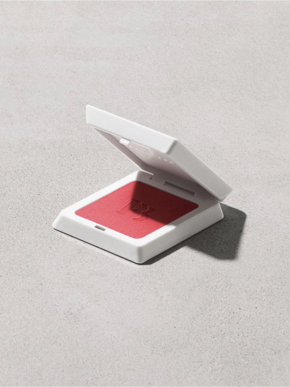 Fenty Beauty Blush - PETAL PIPPIN’ 02